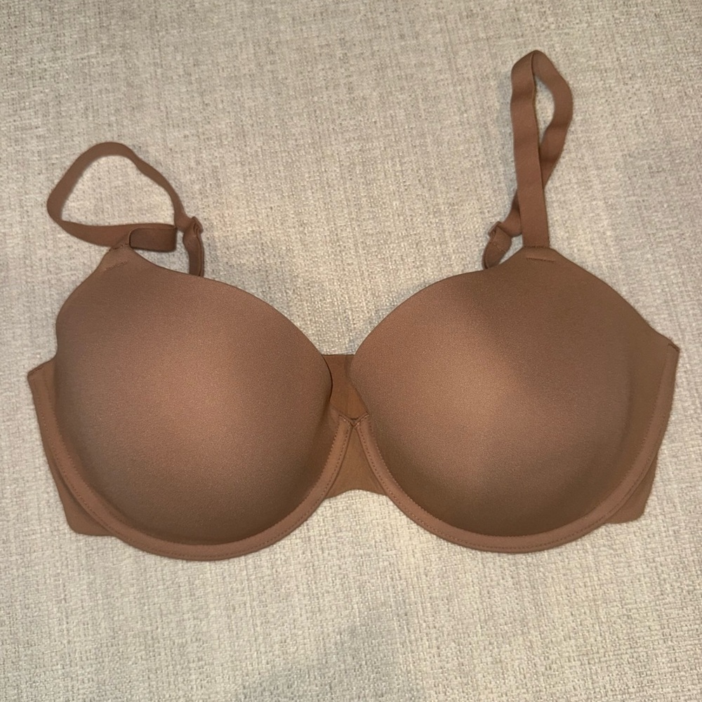SKIMS Fits Everybody T-Shirt Bra